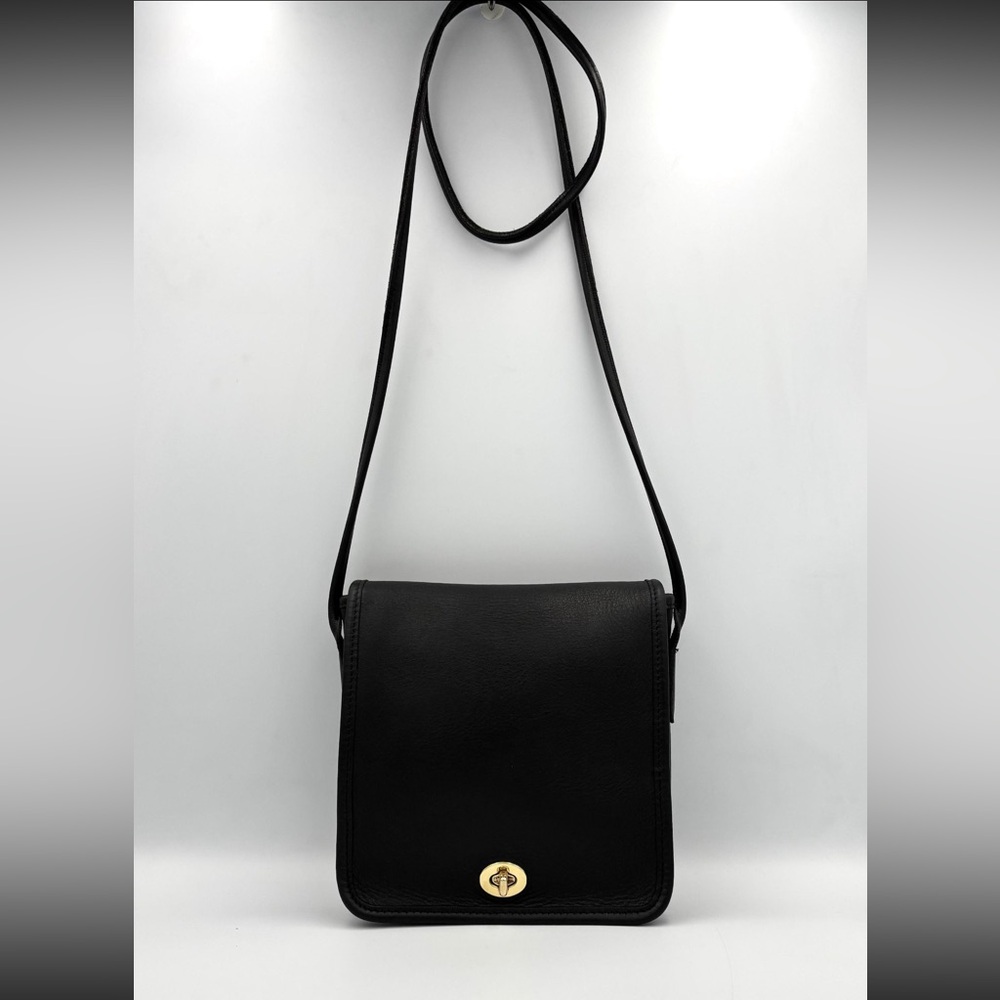 Coach 9620 Black Leather Compact Pouch | Vintage 90s Crossbody Bag